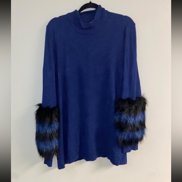 🔥FUZZY ALFANI TURTLENECK SWEATER🔥 - Picture 1 of 3
